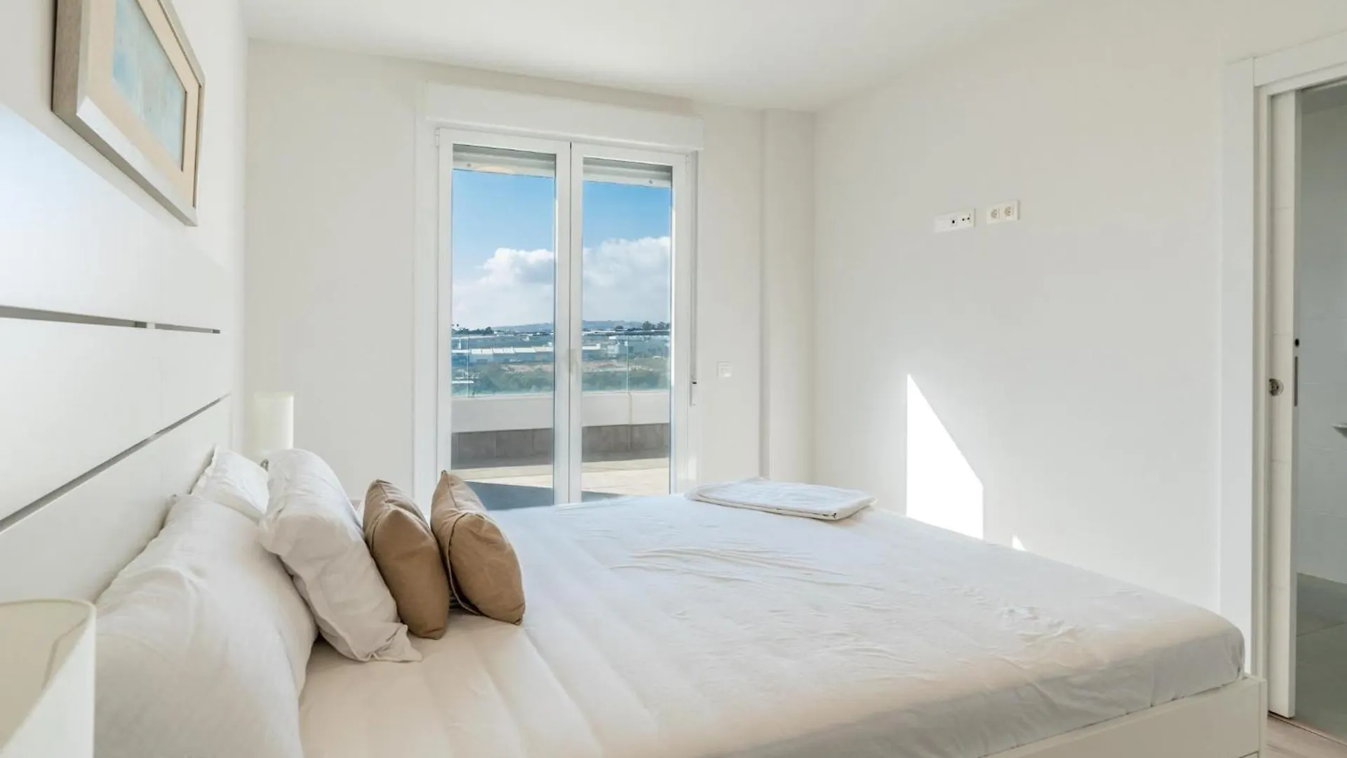 Jardines De Guadaiza Rooftop Apartment Marbella